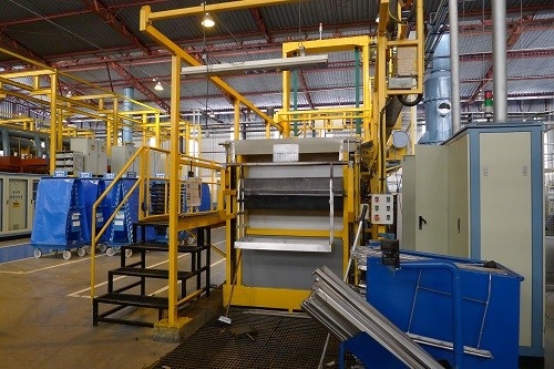 Yüksek seviyeli Elektroplating için Otomatik Plating hattı 0,02 mm'ye kadar plating doğruluğu ile